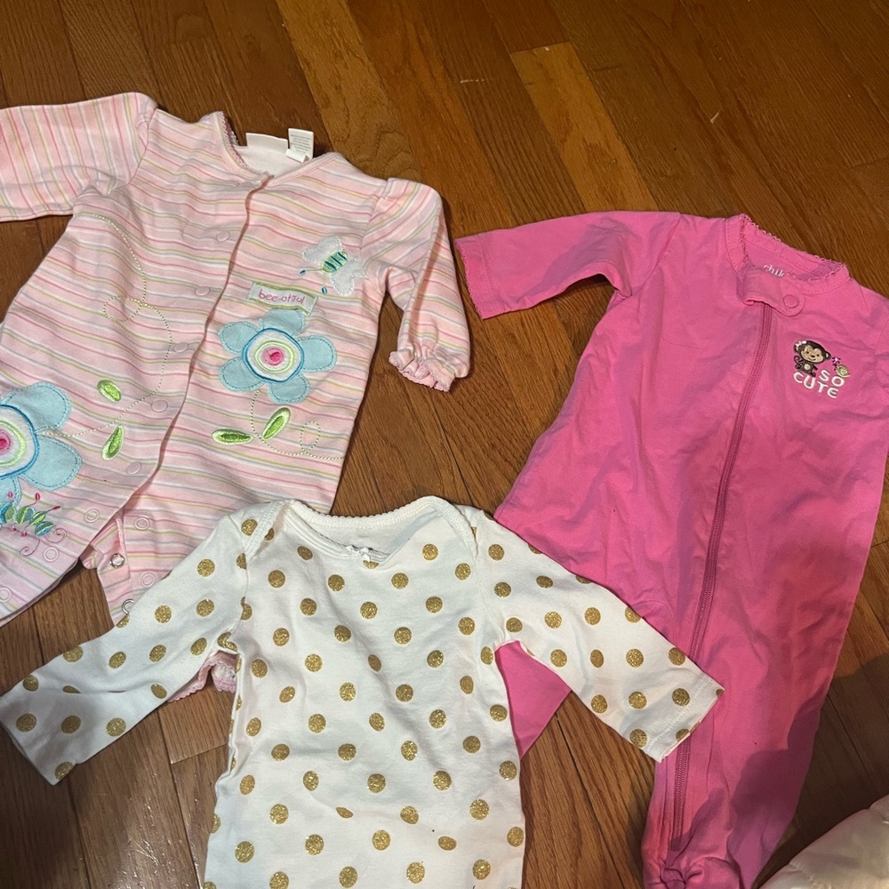 Lot of 0-3 Months Baby Girl Clothes! Baby Tahari Coat NEW WITHOUT TAGS! 6 ITEMS! - Picture 10 of 11